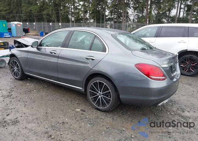 WDDWF8EB1LR551075: 44421625