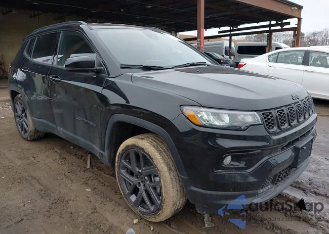 3C4NJDCN7TT151295: 44421806