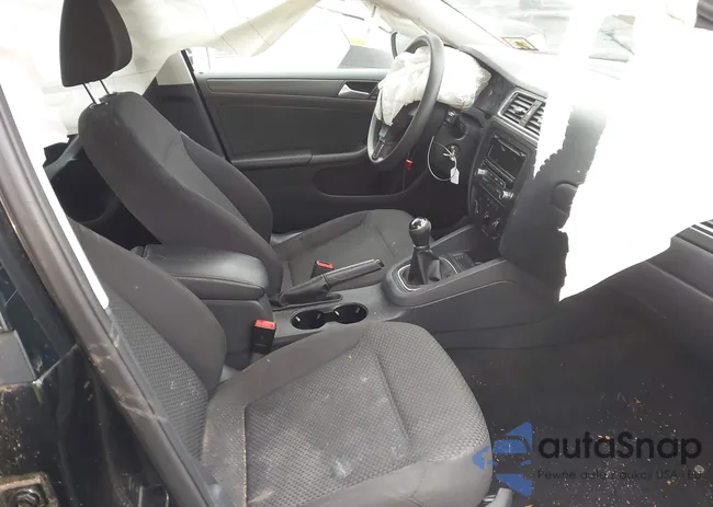 3VW1K7AJ7EM413985: 44423026