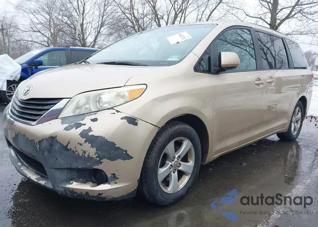 5TDKK3DC1BS014272: 44423232