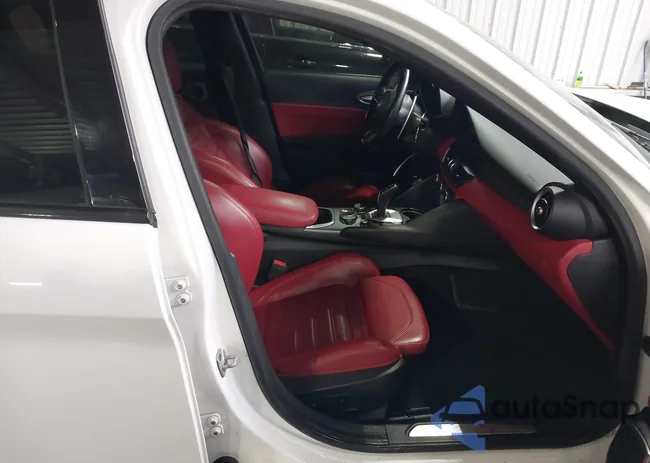 ZARFAMBN1L7635642: 44423327