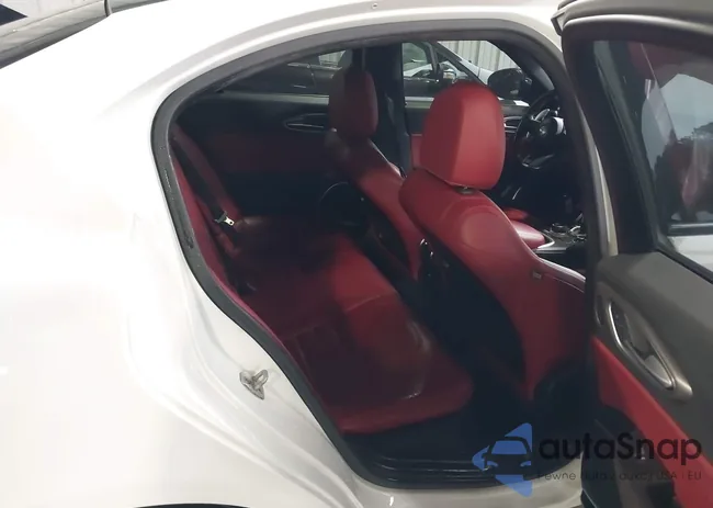 ZARFAMBN1L7635642: 44423327