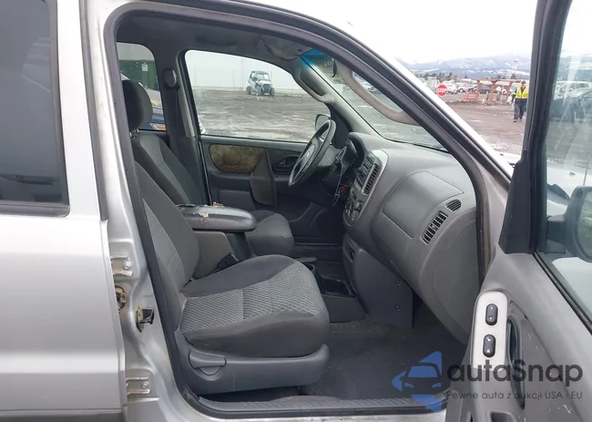 1FMYU03193KA78387: 44422589