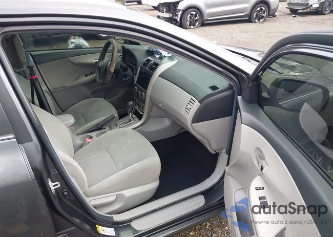 2T1BU4EEXDC975500: 44422725