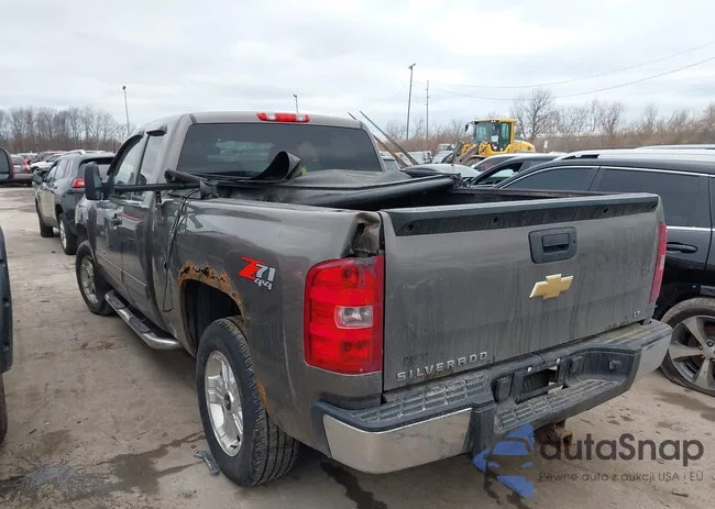 1GCRKSE7XDZ235526: 44423872