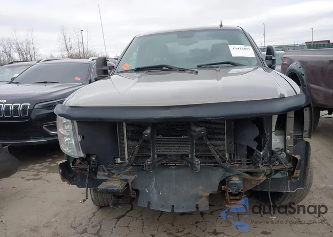 1GCRKSE7XDZ235526: 44423872