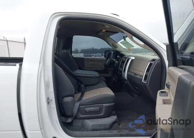 3C6JD6EPXCG119196: 44423917