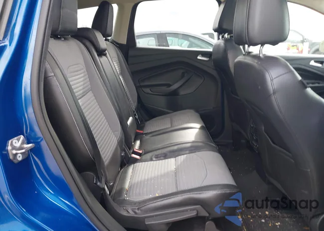 1FMCU9JD0HUA97935: 44423919