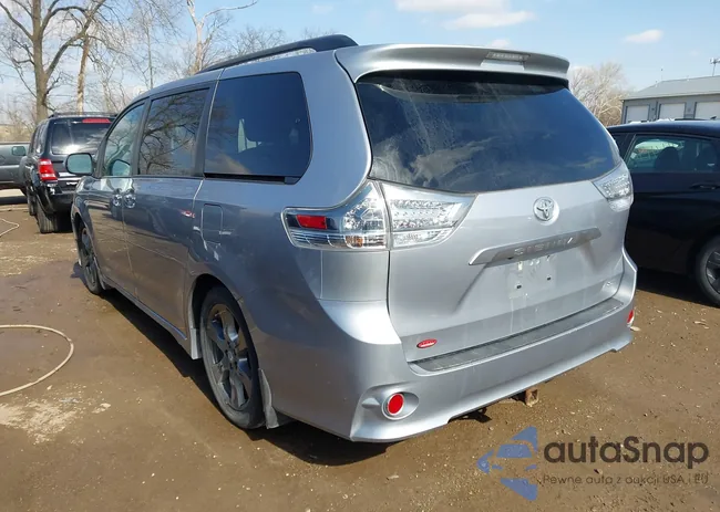 5TDXZ3DC8HS780655: 44423943