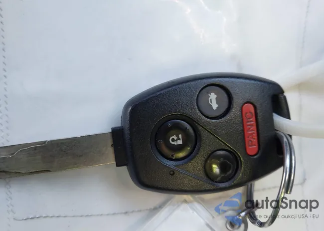 1HGCP2F64CA196184: 44423963