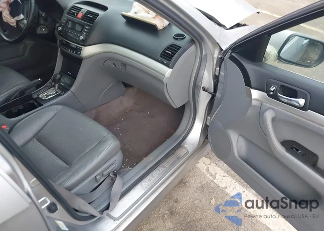 JH4CL96806C019367: 44424006