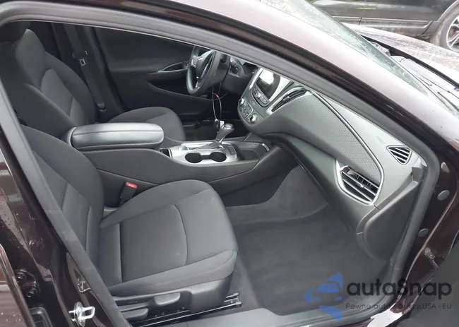 1G1ZD5ST0LF040136: 44424040