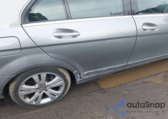 WDDGF81X98F089606: 44424047