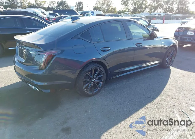 1G6DV5RWXT0102369: 44424054