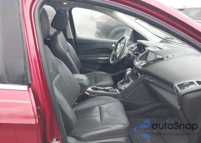 1FMCU9J9XDUA45542: 44424123