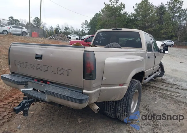 1GCHC33J0YF430247: 44424147