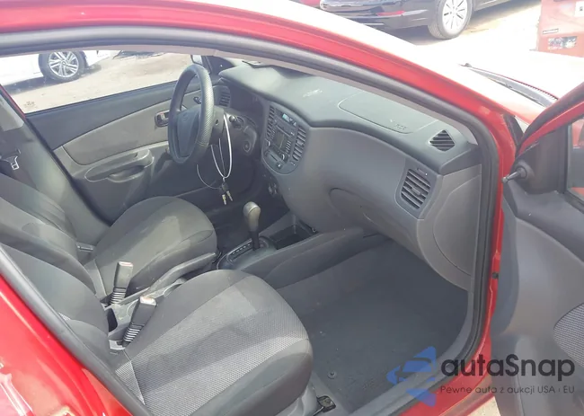 KNADE223196458207: 44424176