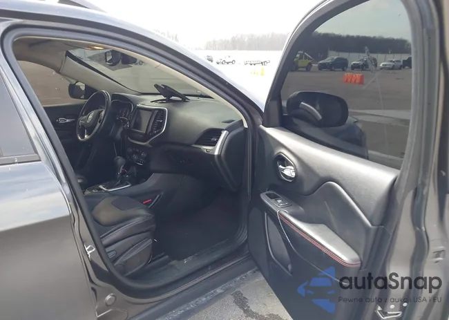 1C4PJMBS0FW578073: 44424361