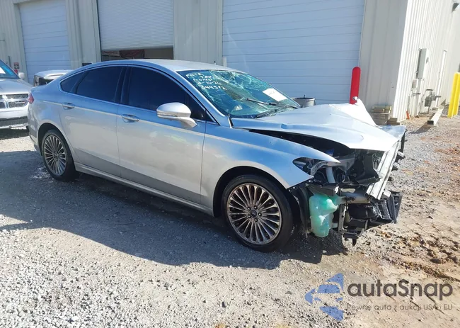 3FA6P0K9XGR344582: 44424365