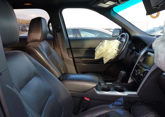 1FM5K8GT0DGB52304: 44424371