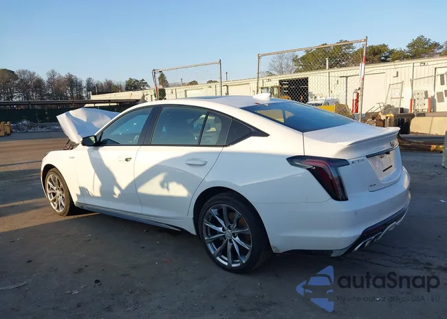 1G6DV5RW9R0122539: 44424395