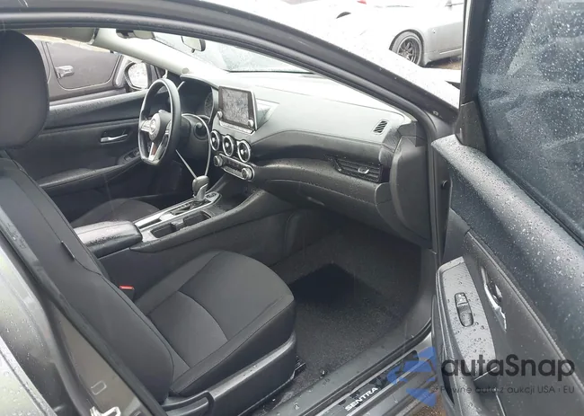 3N1AB8CV3RY370031: 44423695