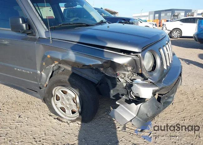 1C4NJPBA0DD235000: 44423777