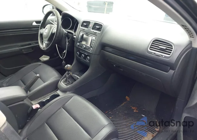 3VWML7AJ6BM676040: 44423803