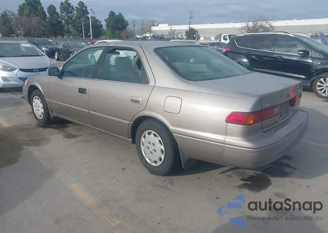 4T1BG22K7XU866386: 44424877