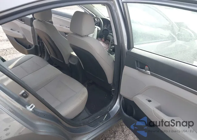 5NPD74LF3JH274558: 44424901