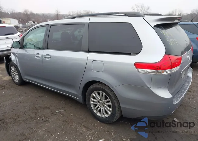 5TDYK3DC9DS296612: 44425077