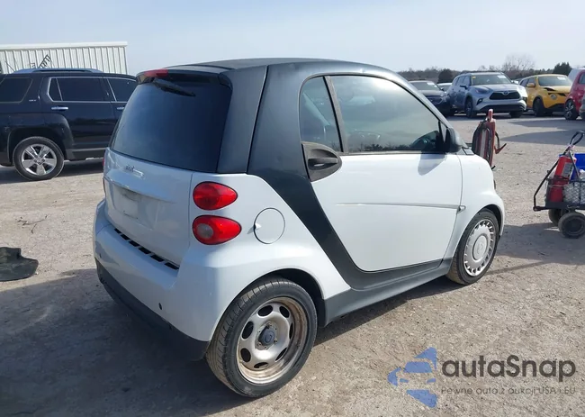 WMEEJ3BA8DK605910: 44425111