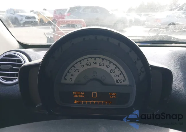 WMEEJ3BA8DK605910: 44425111