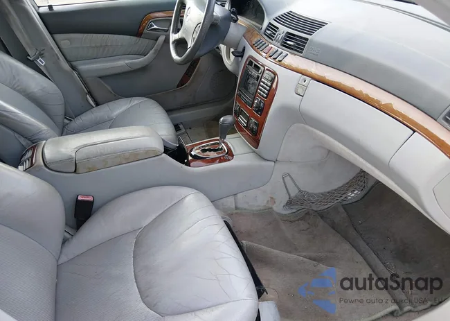 WDBNG70J51A165619: 44425165