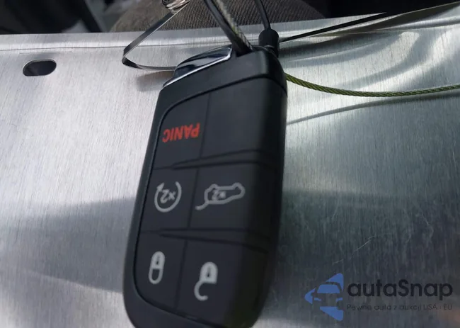 3C4NJDDN7TT182092: 44425249