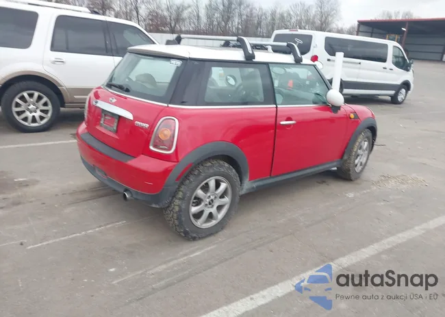 WMWMF3C51ATZ28261: 44425255