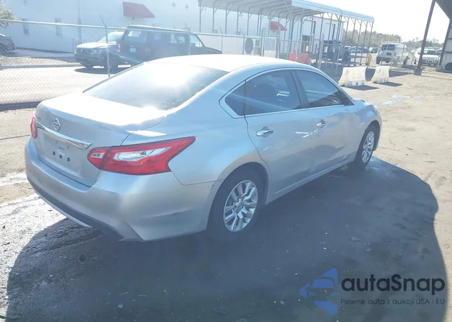 1N4AL3AP2HC143945: 44425258