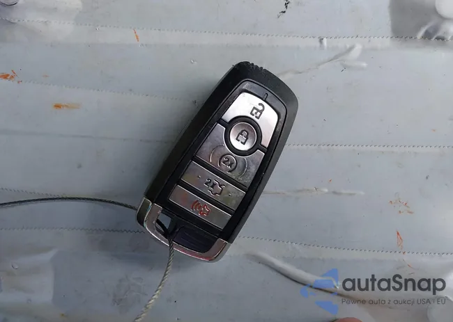 1FA6P8TH8L5182596: 44425279