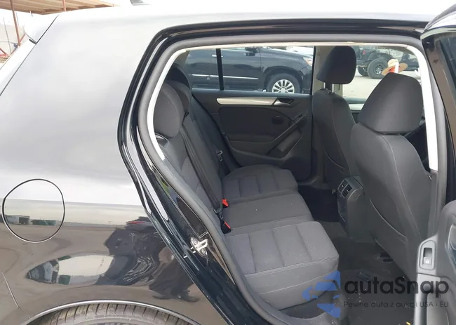 WVWDM7AJ7DW137879: 44425296