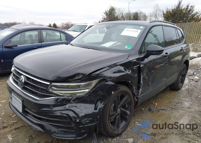 3VV8B7AX0RM099934: 44425328