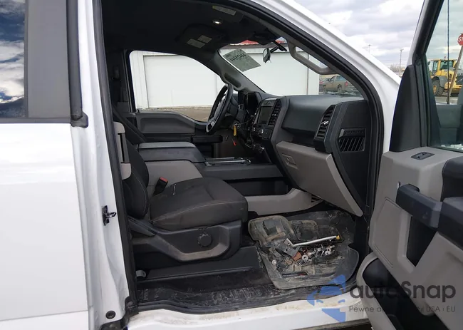 1FTFX1E56KFC83052: 44425344