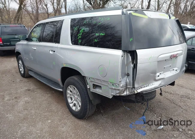 1GKS2GKC8HR189057: 44425357