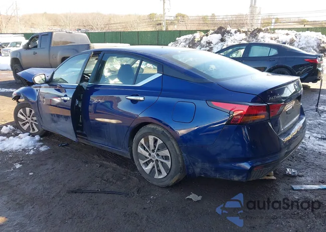 1N4BL4BV4RN300632: 44424452