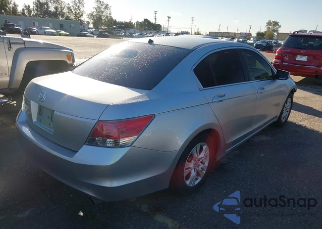 1HGCP2F43AA018889: 44424607