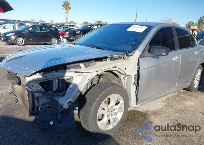 1HGCP2F43AA018889: 44424607