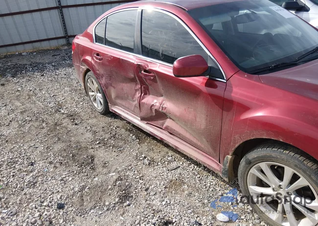 4S3BMBC65D3016899: 44424754