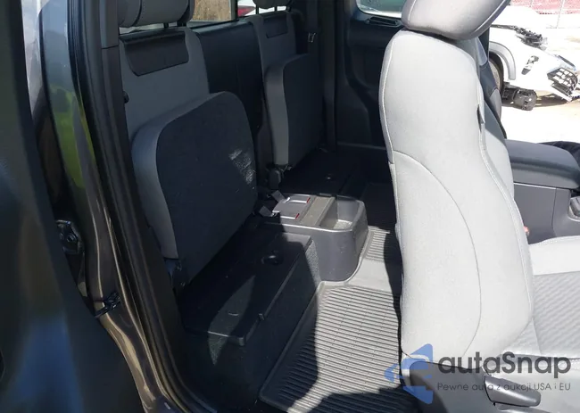 3TYSZ5AN5PT135086: 44425977