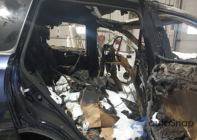 JTMEWRFV9LJ038448: 44425987