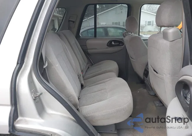 1GNDT13S572106753: 44426053