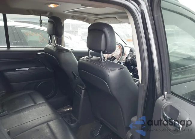 1C4NJCEAXHD156234: 44426082